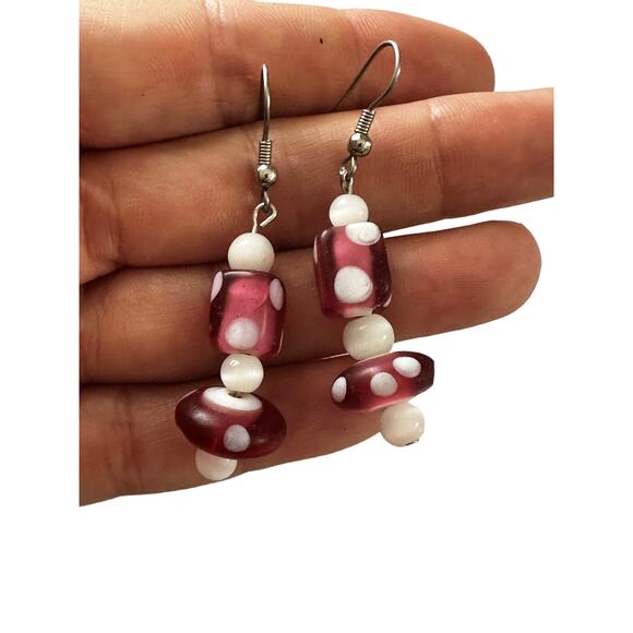 Red and White Mushroom Style Glass Beaded Earrings - Picture 1 of 5